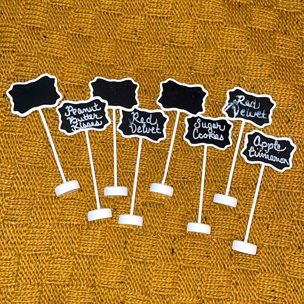 Chalkboard table stands